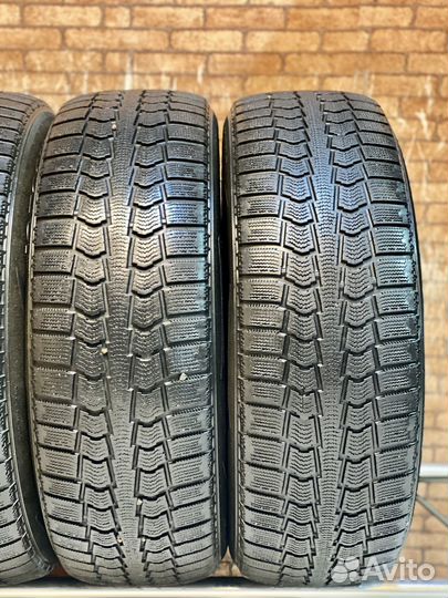 Pirelli Winter Ice Control 235/65 R17