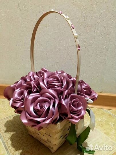 Корзина с атласными розами / подарок