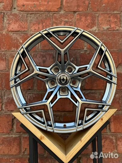 Диски HRE r18 5x114.3 HyperBlack