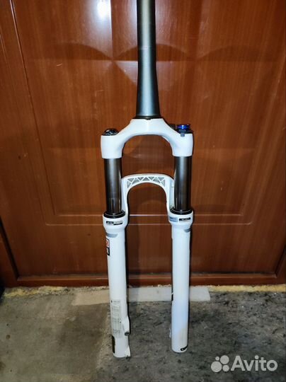 Вилка воздушная RockShox xc30 27.5