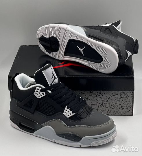 Nike Air Jordan 4 Retro