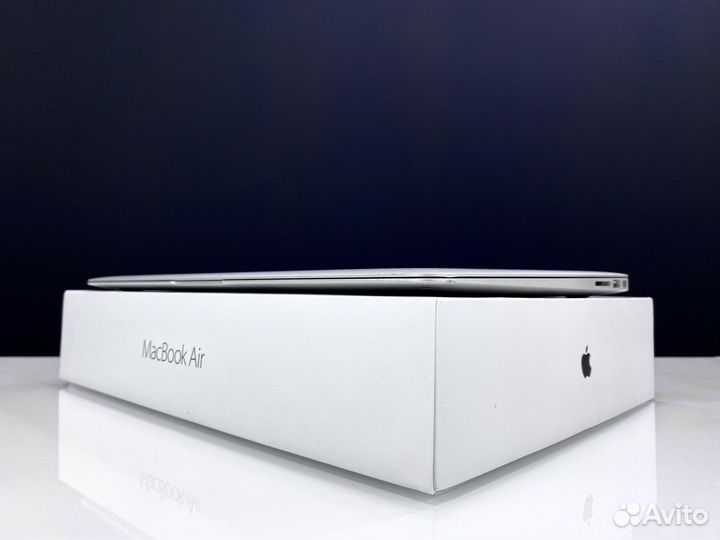 Macbook Air 13 2015 8/512Gb. Ростест