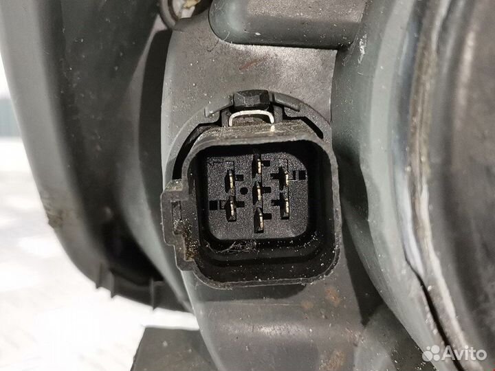 Фара передняя для Ford Fiesta 5 1416311