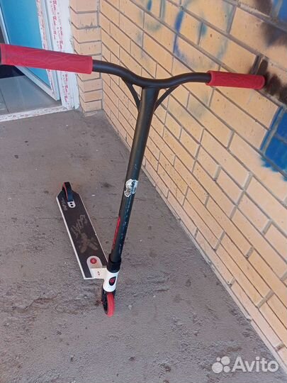 Трюковой самокат