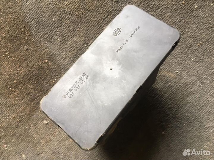 Audi 100 с4 блок уп. замком 2.6