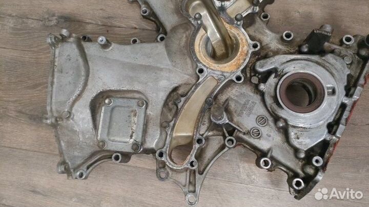 Крышка двигателя Toyota Land Cruiser Prado 120