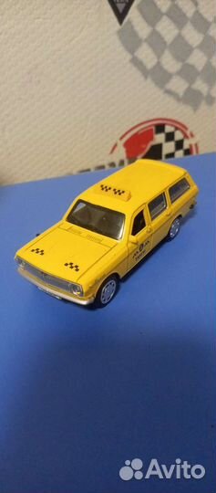 Моделька Волга