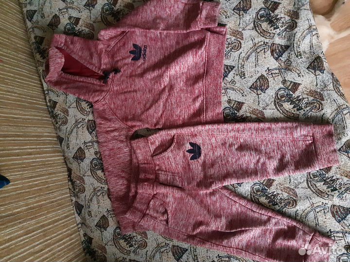 Костюм спортивный