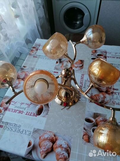 Люстра 6-рожковая и бра 2шт продам