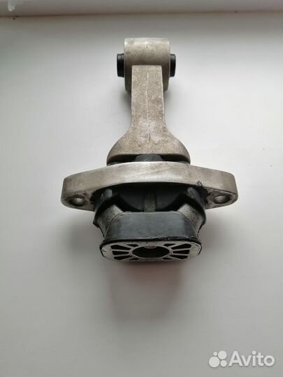 Опоры двигателя