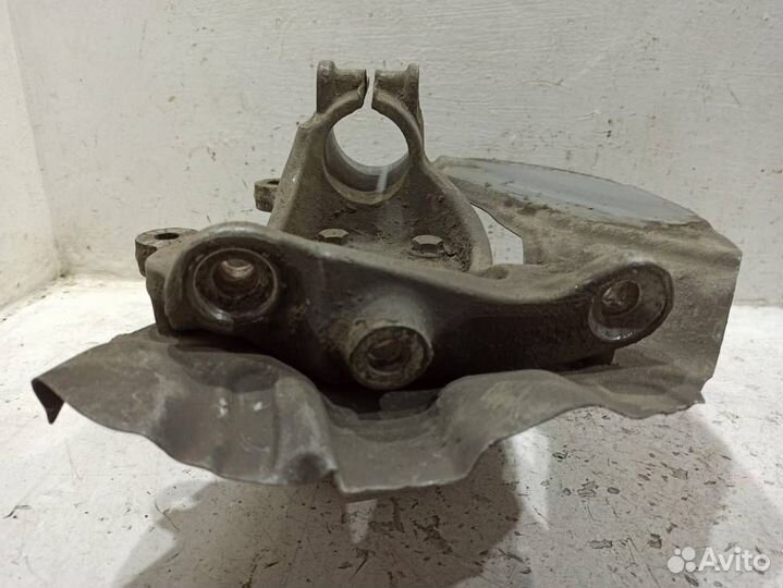 Кулак передний левый бмв