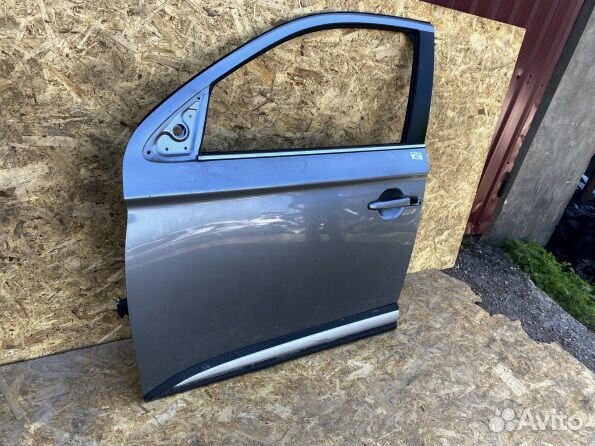 Дверь передняя левая Mitsubishi Outlander 3