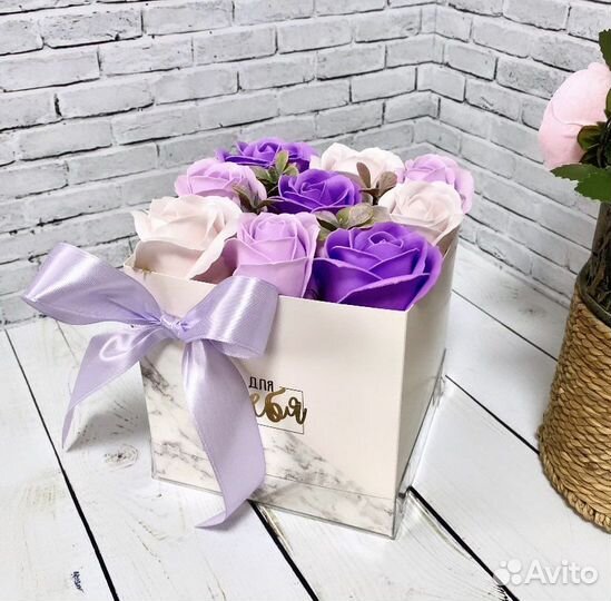 Букет из мыльных цветов в коробочке трапеция, гмр