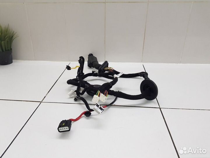 Электропроводка передней левой двери