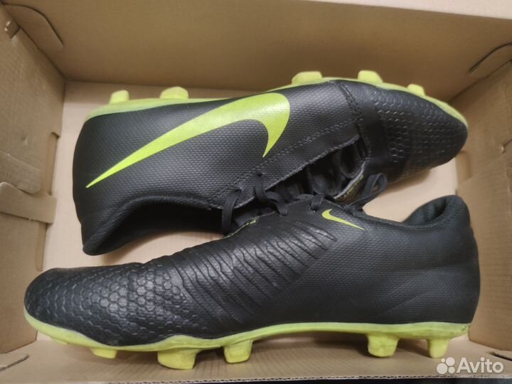 Бутсы и сороконожки