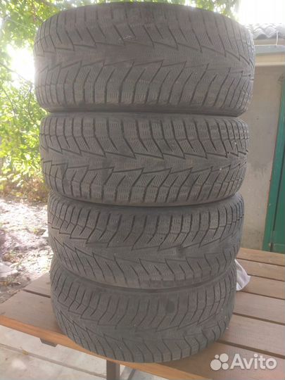 Hankook Winter I'Cept Evo2 W320B 205/55 R16