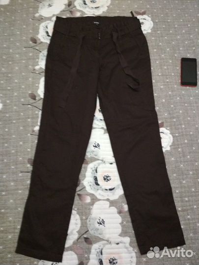 Брюки на девочку с поясом O'stin. размер S