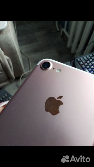 iPhone 7, 32 ГБ