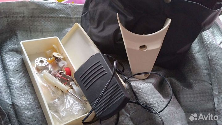 Швейная машинка новая Чайка 134