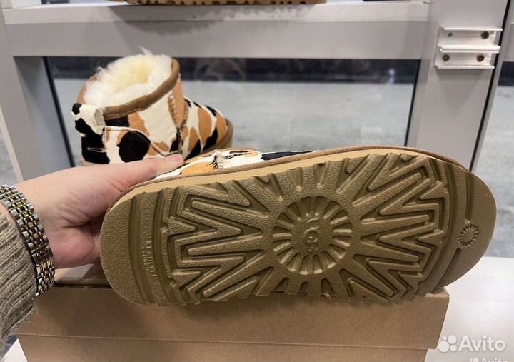 Ugg australia classic mini