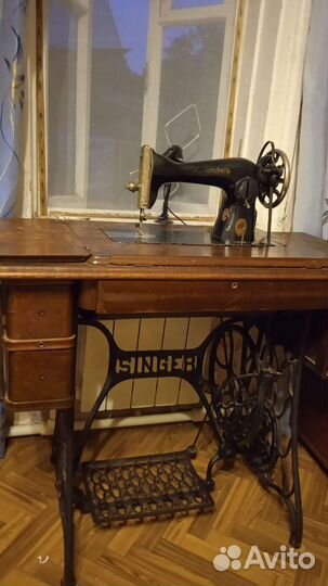 Швейная машина Singer
