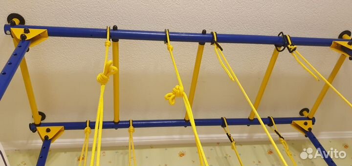 Металлическая шведская стенка 