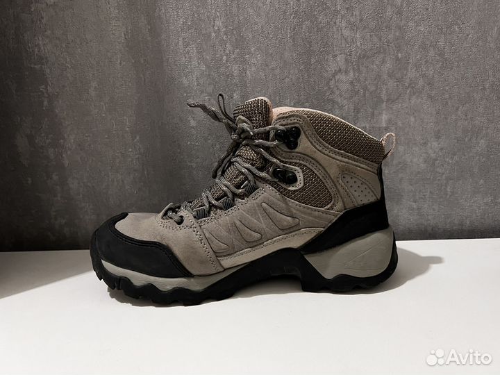 Треккинговые ботинки женские 38 (humtto)