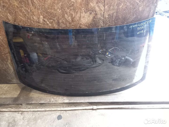 Задние стекло VW Polo