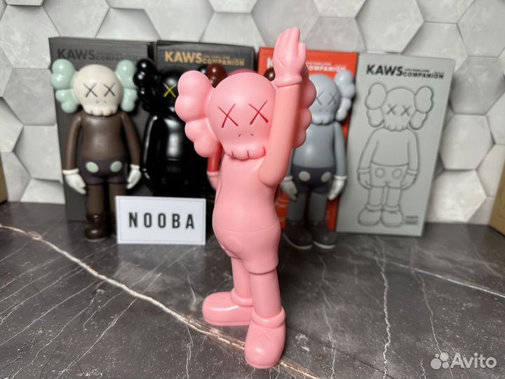 Kaws фигурка