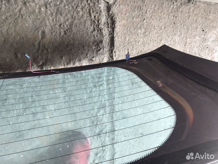 Стекло заднее на мерседес ml 164 мл 164