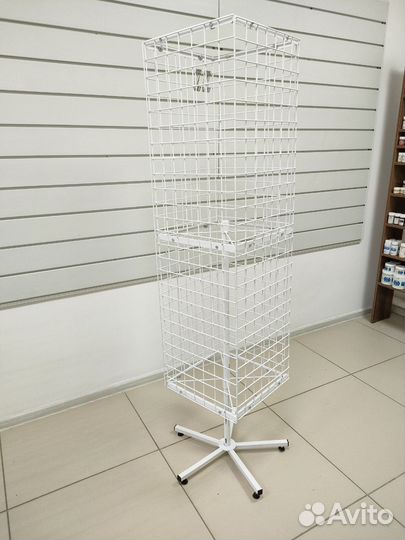 Стойка-решетка поворотная с крючками