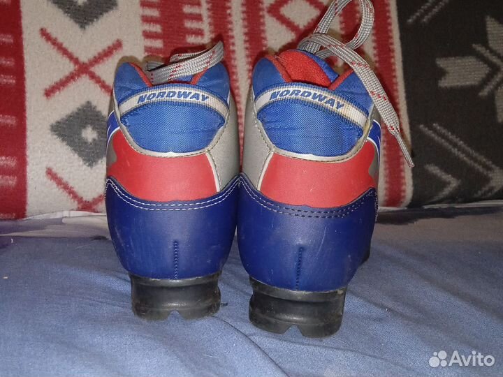 Лыжные ботинки классические