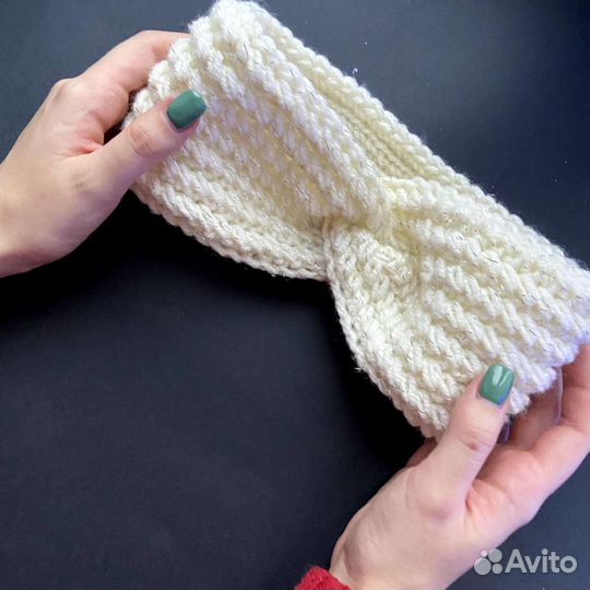 Повязка на голову вязаная