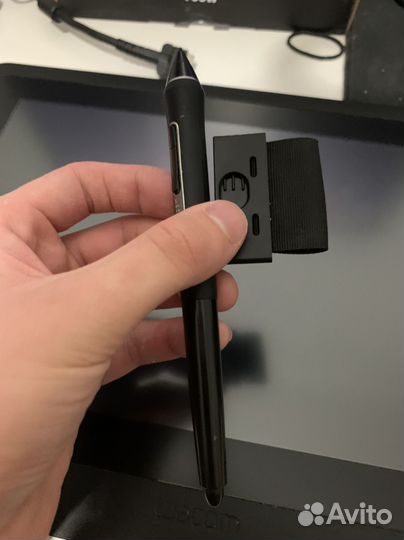 Wacom Cintiq 16 (графический монитор)