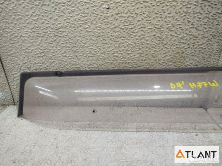 Ветровик задний правый mitsubishi pajero IO