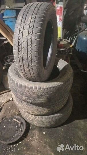 GT Radial Adventuro AT3 235/65 R17