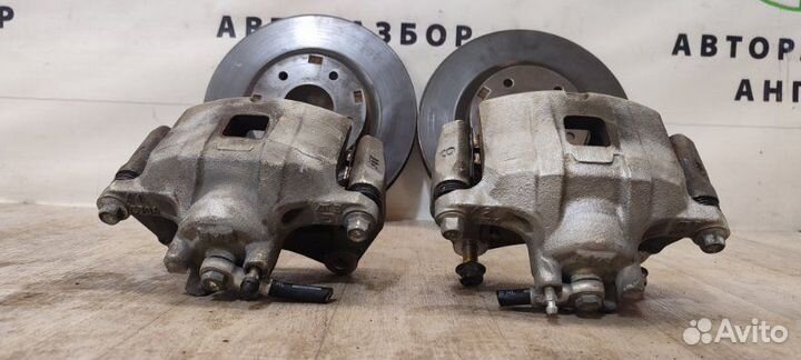 Суппорта и диски передняя Mitsubishi Lancer 10