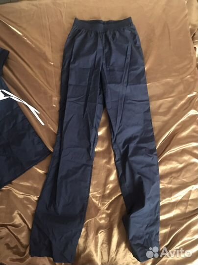 Мужской медицинский костюм