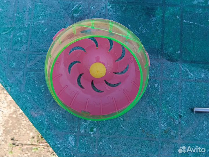 Домик, поилка, колесо для хомяков