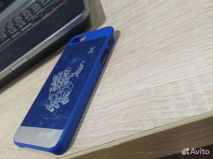 Чехол на iPhone 5s