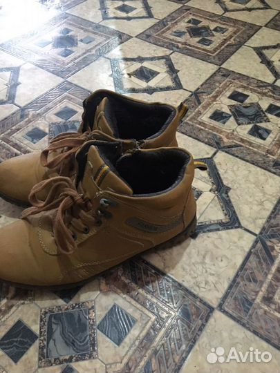 Кожаные ботинки