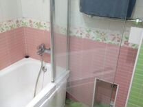 Стеклянная шторка для ванны