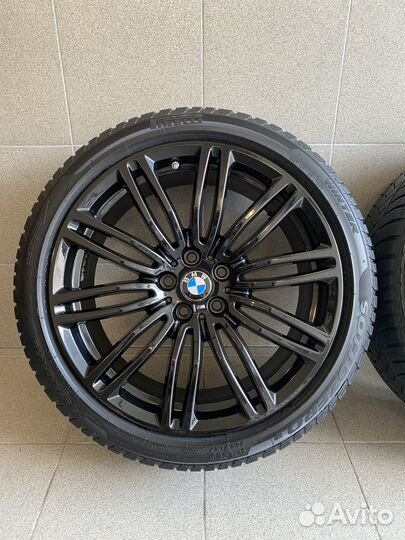 Оригинальные зимние колеса R19 BMW G30 664m
