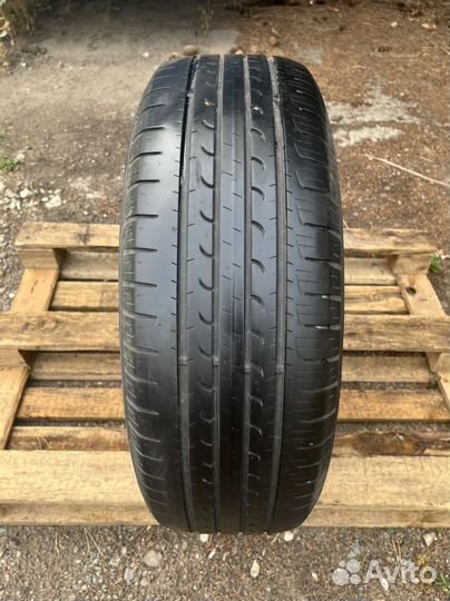 Goodyear EfficientGrip SUV 4x4 215/60 R17