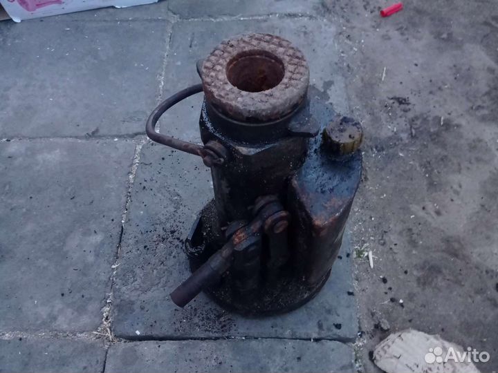 Домкрат
