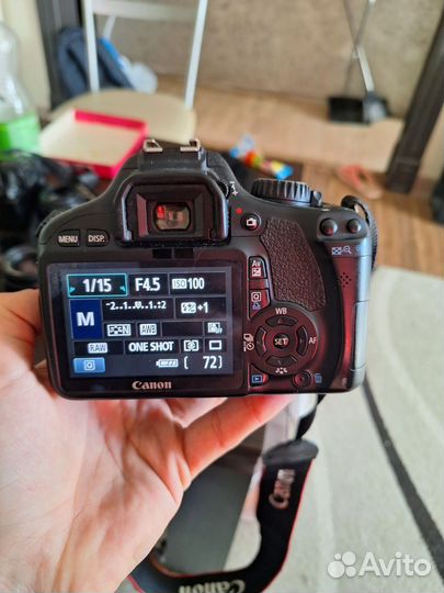 Зеркальный фотоаппарат canon 550d