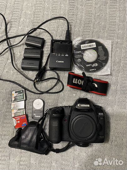 Фотоаппарат canon 5D mark II