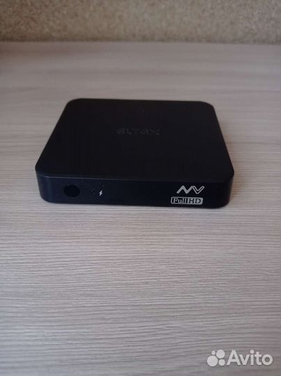 Смарт тв приставка NV-501