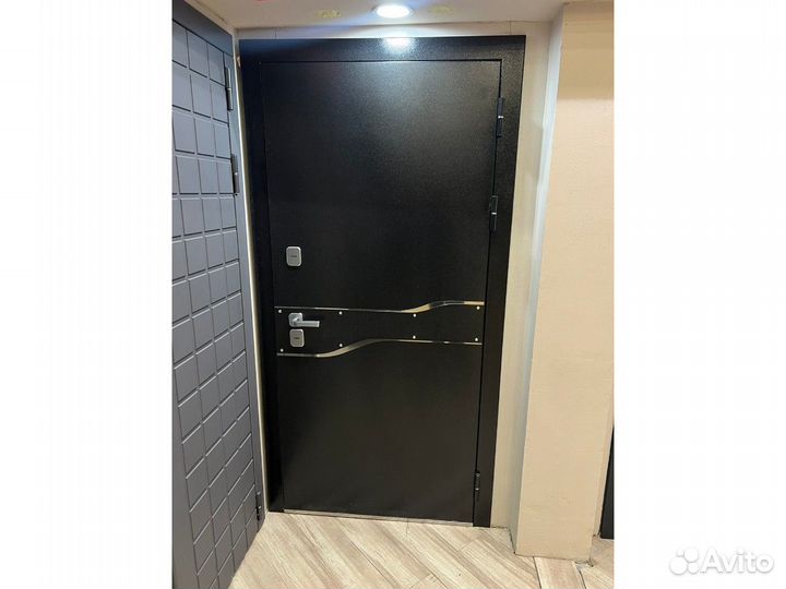 Дверь входная металлическая с терморазрывом