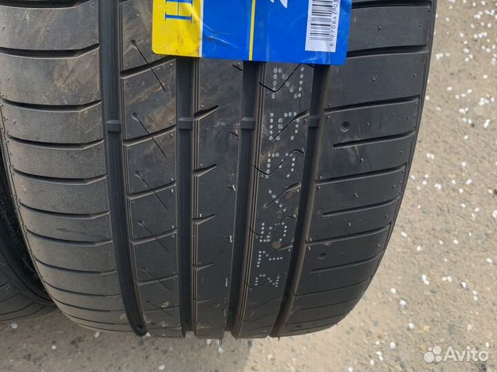 Habilead HF330 245/40 R19 и 275/35 R19 100Y